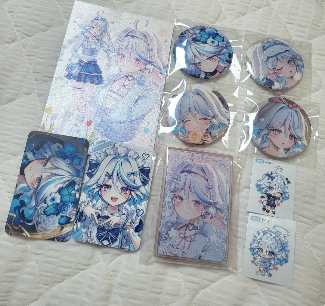 ❣️하윤님 통판 후기❣️

너무 바빠서 받고 한참 뒤에나 적어버린 늦은후기...🫠 받자마자 특전 엽서보고 감탄해버렸어요😍 매번 보지만 하윤님 일러에 펄지 엽서가 정말정말 잘어울려서😆😆 넘넘이뻐요💕
요번 캔뱃지 4개도!! 정말정말 너무 기엽구...🥹🥰🥰🥰 특히 다른 캔뱃지도 너무 기엽지만(타래)