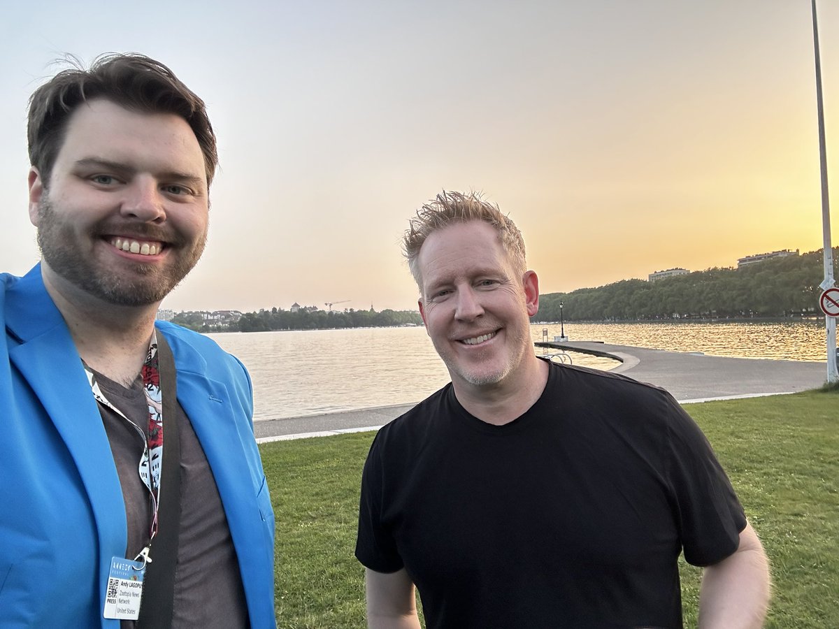 Zootopia_News's tweet image. ZNN had a unique opportunity to interview the one and only @thejaredbush , CCO of Disney Animation and Director of Zootopia 2! Check it out here!
zootopianewsnetwork.com/2025/06/exclus…
