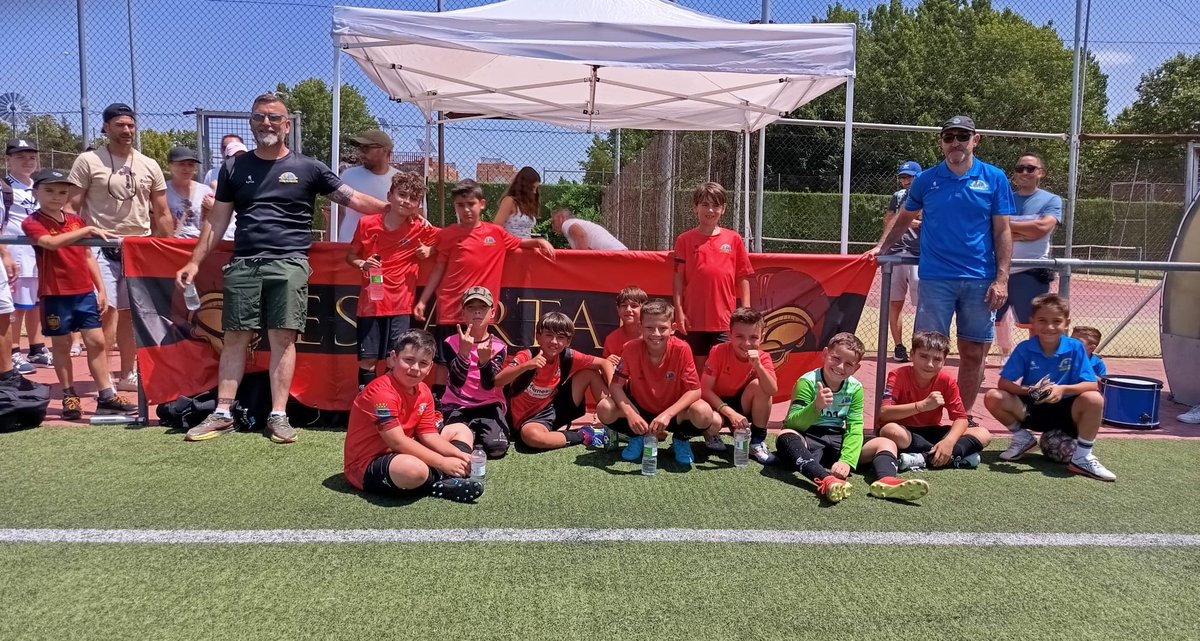 SAD Espartales Sur (@sad_espartales) on Twitter photo 🏆 Torneo Academia Albiceleste
⚽ Benjamin
El benjamín C ha quedado segundo en la fase de grupo, derrota 1-0 ante los organizador y victoria 2-1 ante <a href="/DYS_Sports/">DYS_Sports</a>.
⚽️ Mateo
⚽️ Aitor
En el cruce de cuartos, fase oro, han perdido 2-1 ante <a href="/CAMARMA__CF/">CAMARMA CF</a>.
⚽️ Blanco
🧡🖤 🏆 Torneo Academia Albiceleste
⚽ Benjamin
El benjamín C ha quedado segundo en la fase de grupo, derrota 1-0 ante los organizador y victoria 2-1 ante <a href="/DYS_Sports/">DYS_Sports</a>.
⚽️ Mateo
⚽️ Aitor
En el cruce de cuartos, fase oro, han perdido 2-1 ante <a href="/CAMARMA__CF/">CAMARMA CF</a>.
⚽️ Blanco
🧡🖤