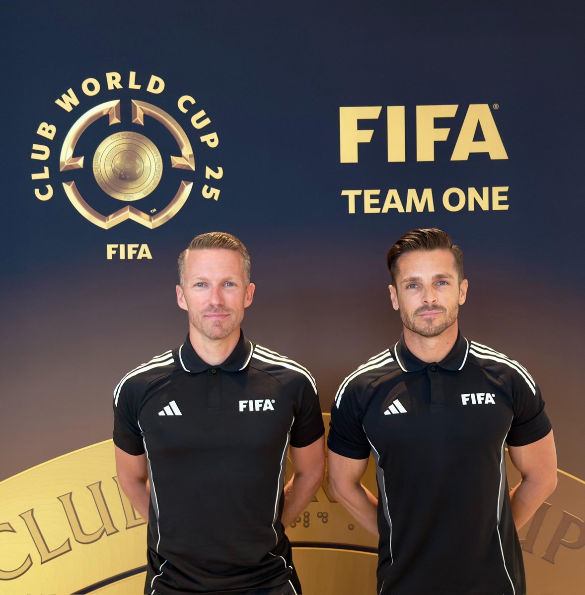 RFEF (@rfef) on Twitter photo Equipo VAR español para el partido inaugural del Mundial de Clubes <a href="/fifaworldcup_es/">Mundial de Clubes FIFA 🏆</a>
Al Ahly 🆚 Inter Miami
🙋 Carlos del Cerro Grande
🙋 Alejandro Hernández Hernández
#ArbitrajeRFEF #FIFACWC Equipo VAR español para el partido inaugural del Mundial de Clubes <a href="/fifaworldcup_es/">Mundial de Clubes FIFA 🏆</a>
Al Ahly 🆚 Inter Miami
🙋 Carlos del Cerro Grande
🙋 Alejandro Hernández Hernández
#ArbitrajeRFEF #FIFACWC