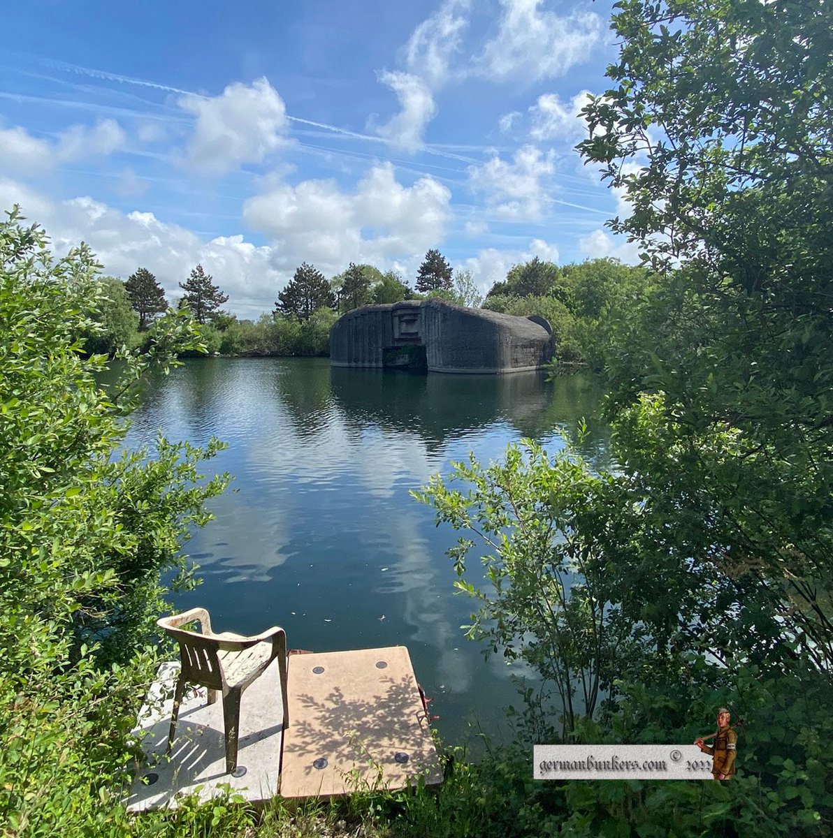 germanbunkers's tweet image. This remarkable sight along the Atlantikwall is StP St Firmin Bihen H.K.B. of the AOK 15 HKAR 7 Batterie which held 17 cm guns. The batterie covered the Baie de Somme, this 688 type casemate bunker now sits in a flooded sandpit. Last shot a Guard house bunker #WW2