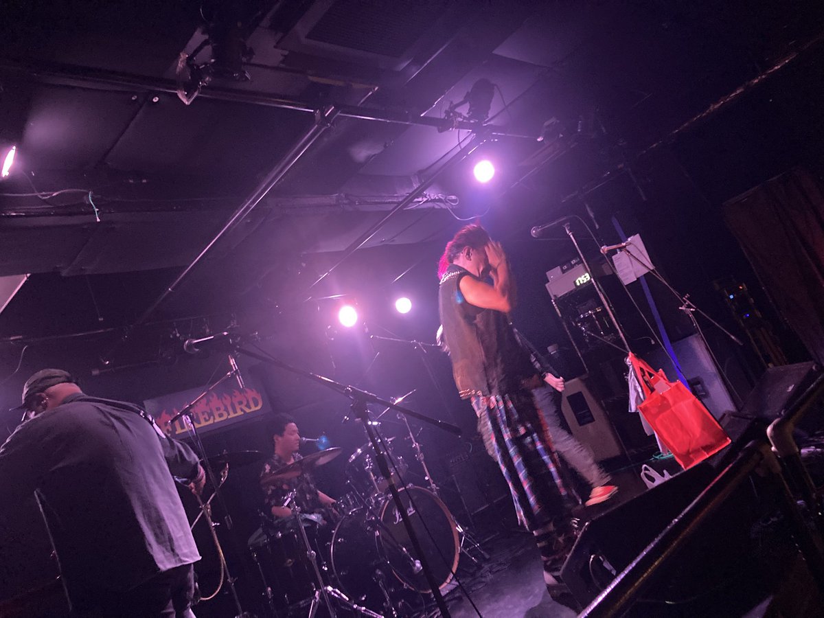 金儲けのための多様性は所詮ビジネスであって本当の多様性は愛ゆえに生まれる。分からなかったらボノボンズを聴け！