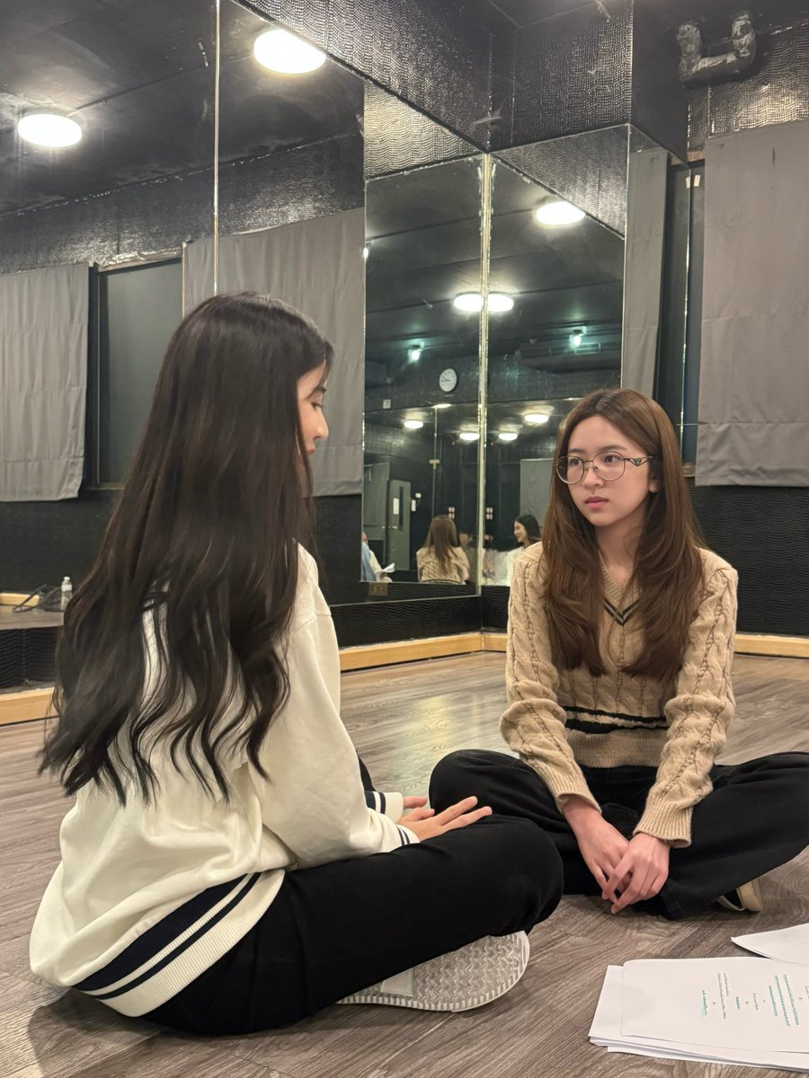 เปิดกล้องพรุ่งนี้เลยได้มั้ย 🥹

#เจนจะเป็นดาวสินกำ
#LikeAPaletteSeries