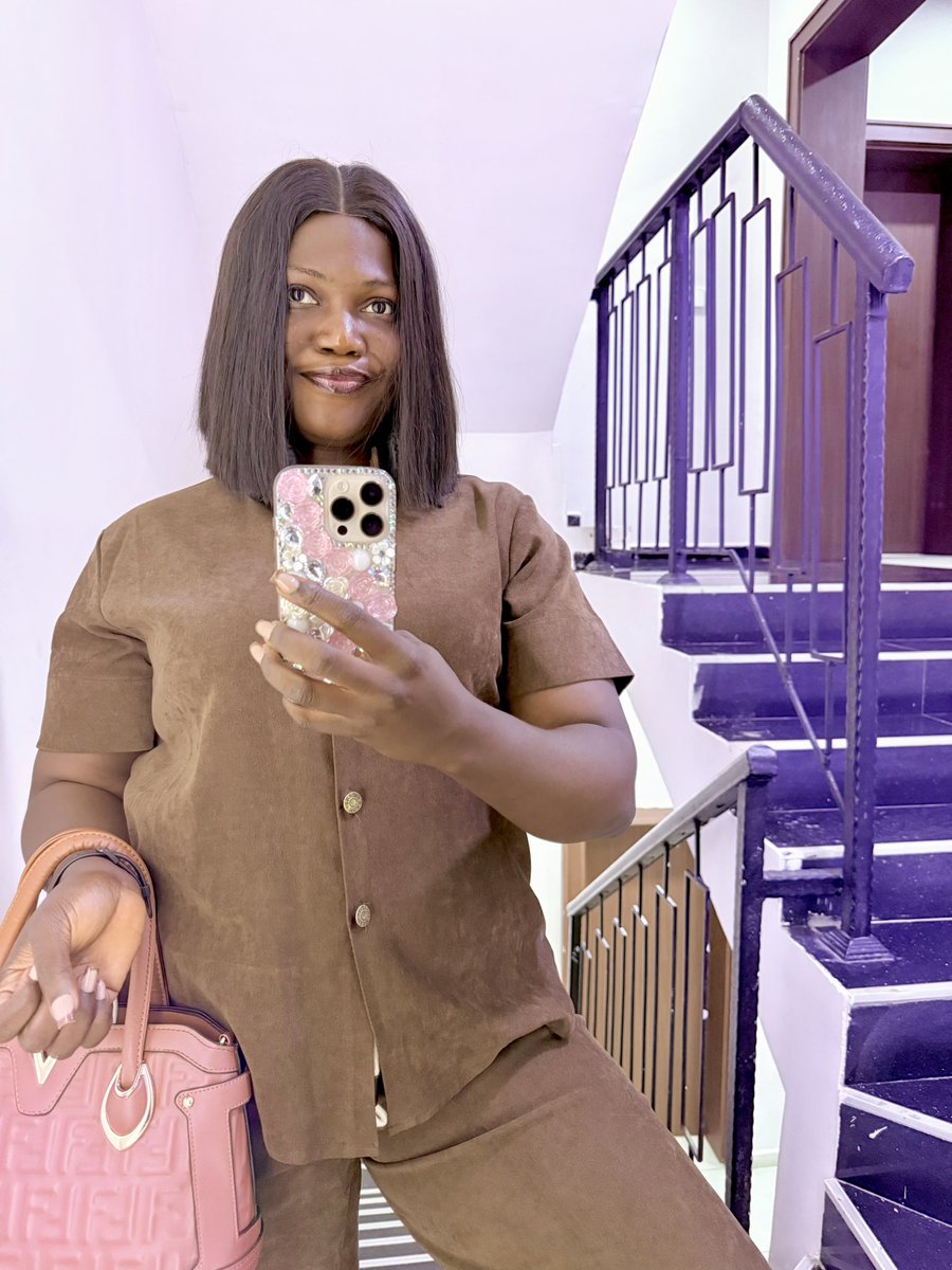 MalisaKush's tweet photo. If you don’t love yourself, nobody will. Not only that, you won’t be good at loving anyone else. Loving starts with the self.
Skin cleaning and self care Saturday.
#helloperfect #skincareroutine #selfcare https://t.co/KUOcg2HSGl