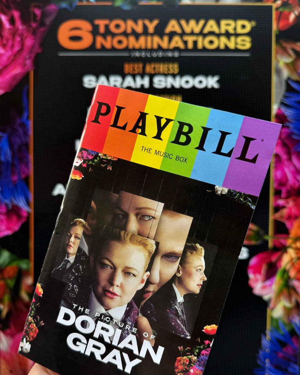 DorianGrayPlay's tweet image. Celebrating Pride at The Picture of Dorian Gray π