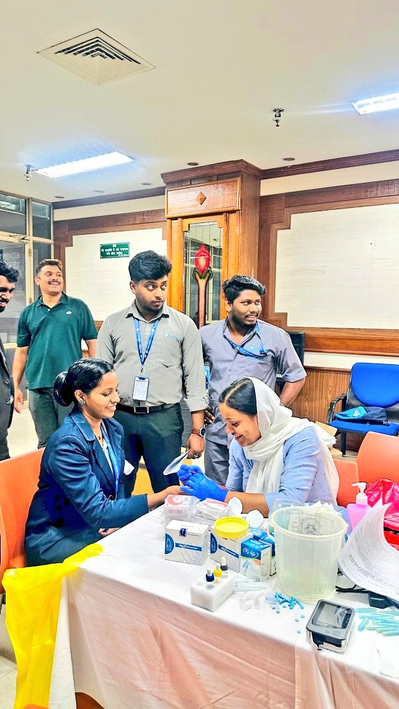 aaiclcairport's tweet photo. AAI (#എയർപോർട്ട് അതോറിറ്റി ഓഫ് ഇന്ത്യ) #ലോകരക്തദാനദിനം 2025 ആഘോഷിക്കുന്നതിന്റെ ഭാഗമായി കോഴിക്കോട് എയർപോർട്ടിൽ രക്തദാന ക്യാമ്പ് സംഘടിപ്പിച്ചു. ഈ പരിപാടിയിൽ #MVR കാൻസർ സെന്ററും റിസർച്ച് ഇൻസ്റ്റിറ്റ്യൂട്ടും (#MVRCCRI) #ലയൻസ് ക്ലബ്, കണ്ടോട്ടി എന്നിവരുമായി സഹകരിച്ചു. https://t.co/s2DaM0W1Mm