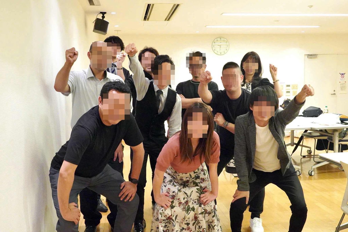 neokoala's tweet photo. 薬膳茶の社長に会いに行き、クコの実、菊花、レモングラスを購入し、この1週間、自宅でのんびり飲んでいます😊
眼精疲労とれるかなー！

①薬膳茶カフェサロン 茶音
②エール・アンジュ @関内
③BAR びじゃぽん @野毛
④M Mタワーズ https://t.co/Cj1MN44UlL