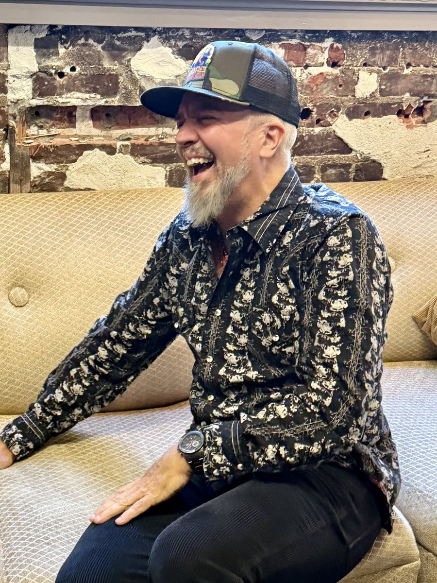 JJ Grey (@jjgreyandmofro) on Twitter photo This is how it feels to be on tour y’all!! See you tonight in Woodinville, WA with <a href="/Tromboneshorty/">Trombone Shorty</a> & <a href="/dumpstaphunk/">Dumpstaphunk</a> 🙏 This is how it feels to be on tour y’all!! See you tonight in Woodinville, WA with <a href="/Tromboneshorty/">Trombone Shorty</a> & <a href="/dumpstaphunk/">Dumpstaphunk</a> 🙏