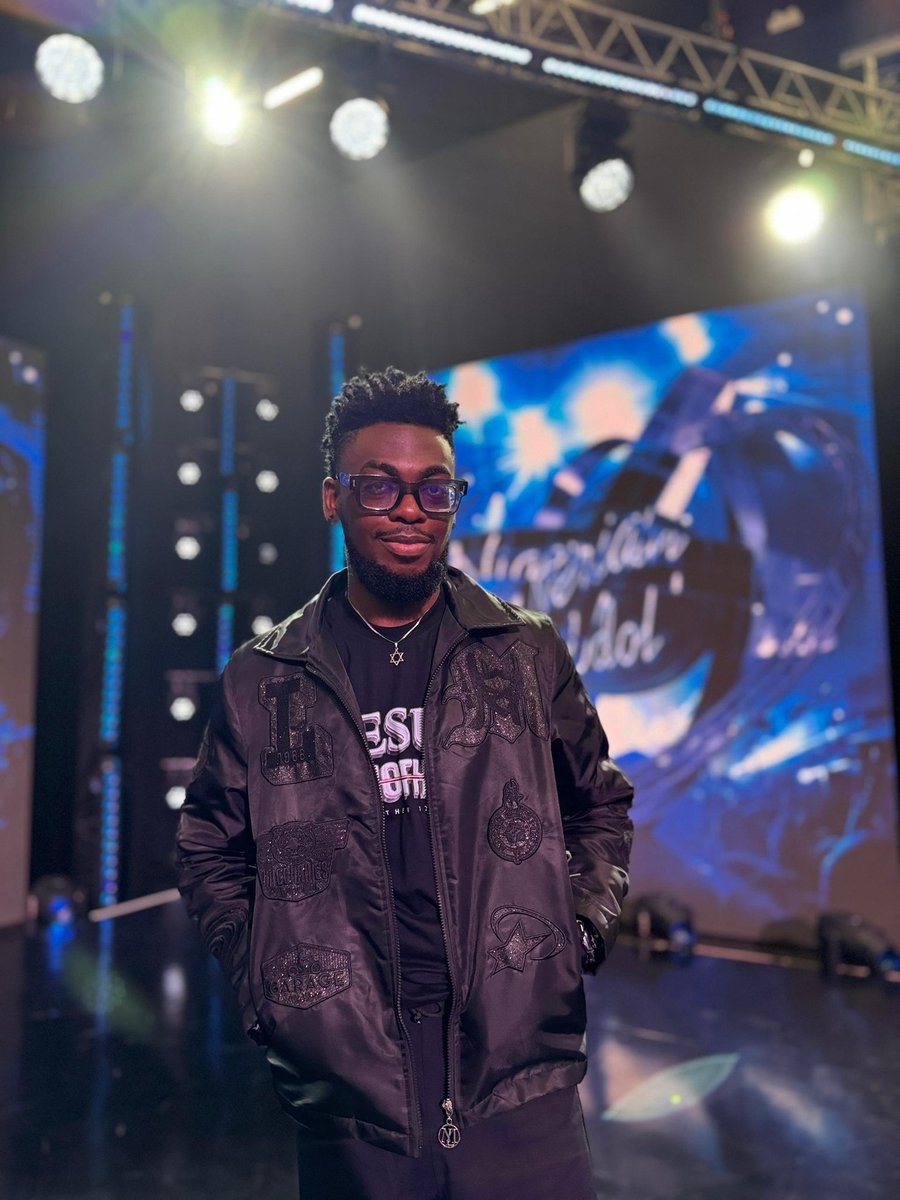 __raymu__'s tweet photo. Some of my favorite moments happen off stage, where the real work gets done πΆπͺπ½
Can't wait to share what I've been cooking with y'all ππ½β¨
Tomorrow 7PM WAT on DStv ch. 151 & 154 and GOtv ch. 7 & 8
#Raydiants, itβs up again!
#TeamRaymu #Raymu https://t.co/0BPJ9PToAS