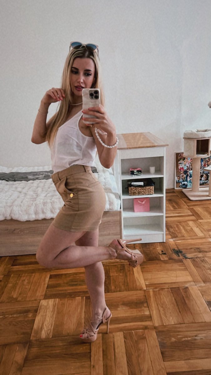 Adriana SweetBlonde tweet media