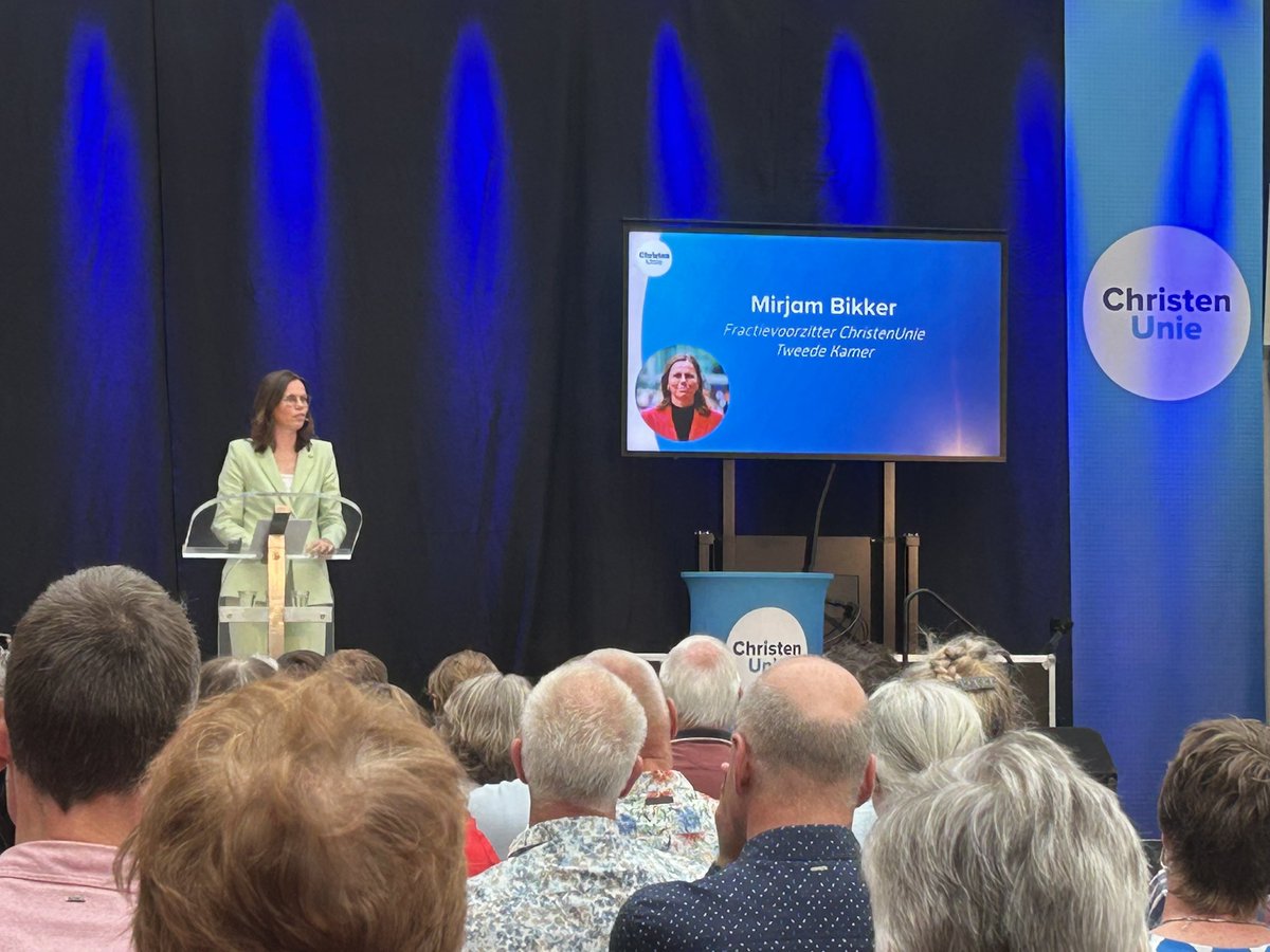 Krachtige speech van een geweldige politica die wél kundig is, die je wél kunt vertrouwen en die wél een goed verhaal voor ons land heeft! #CUcongres