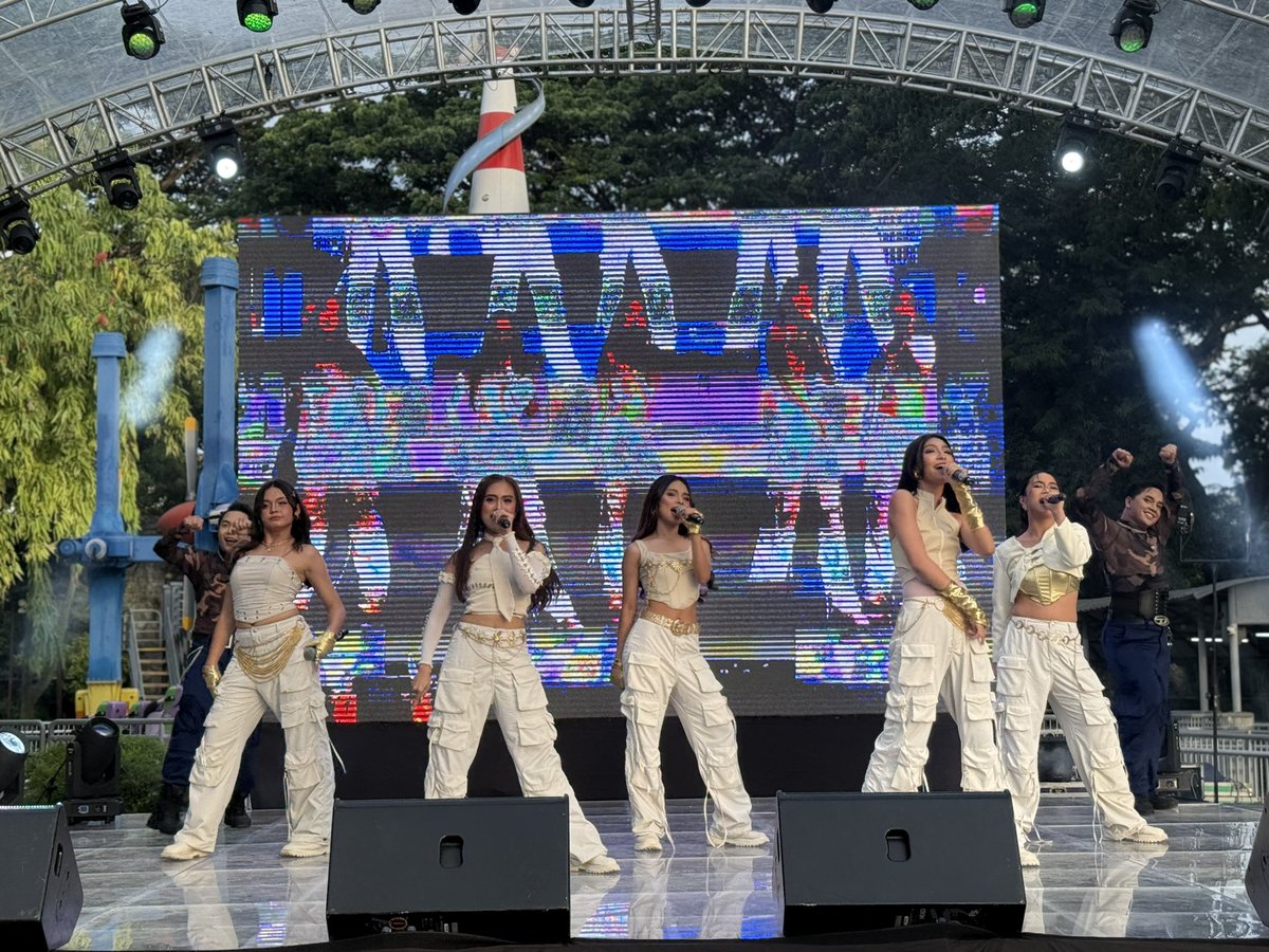 iWantTFC (@iwanttfc) on Twitter photo It’s a wrap! What an enchanting day it has been!Thank you, <a href="/ek_philippines/">Enchanted Kingdom</a> for having the LAFS squad! Happy 30th anniversary! 🥰
Don’t miss the sweetest serve of the season! #LoveAtFirstSpike coming this June 20 on iWant! It’s a wrap! What an enchanting day it has been!Thank you, <a href="/ek_philippines/">Enchanted Kingdom</a> for having the LAFS squad! Happy 30th anniversary! 🥰
Don’t miss the sweetest serve of the season! #LoveAtFirstSpike coming this June 20 on iWant!