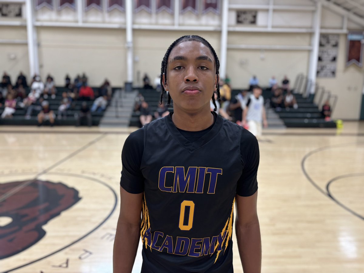 A lot to like w/ ‘26 CMIT North/<a href="/TTO17uNational/">TTO 17u National</a> PG Amir Morton. Poised running the show against defensive pressure. Gets to spots w/ balance and fluidity while possessing good court awareness on drives as a distributor. Potential scholarship prospect 📝.