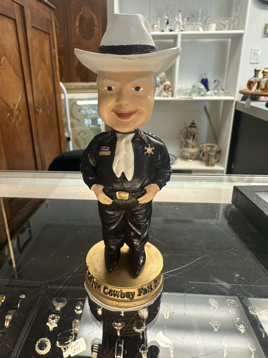 geauxbluse's tweet image. Found a Harry Lee bobblehead at an estate sale. Yea I bought it.