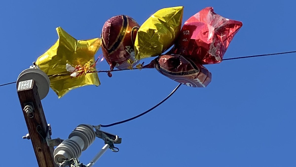 🎈While celebrating this #FathersDay weekend, it’s important to stay safe. Metallic balloons can cause power outages and other hazards. Last year, more than 760,000 customers were impacted in SCE’s service area. Learn more: on.sce.com/3HzAobV