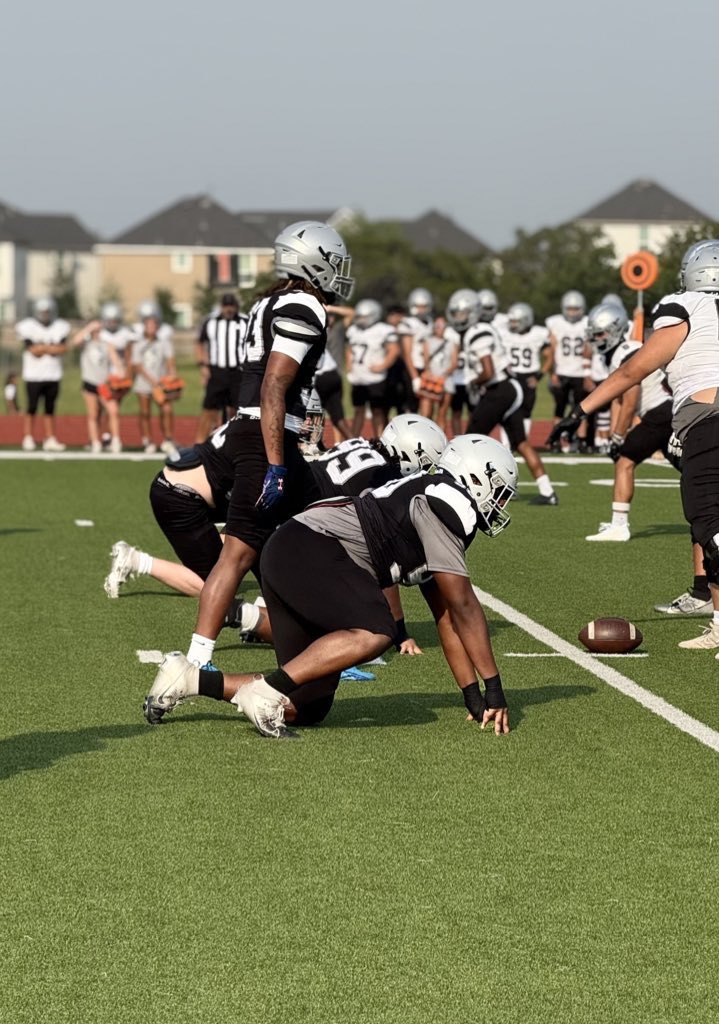 AydenTWilliams's tweet image. June 15⌛️…
Ready to build more and new relationships with coaches!!
6’1 205lb
C/O 2027 Versatile Linebacker
📲 DM’s are open!!!
📩 aydenwilliams0917@gmail.com
IG- ayden_.williams