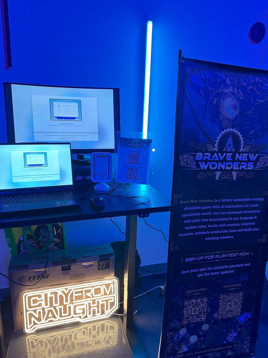 Do you really have to update your system right in the middle of a video game showcase, Windows? 

#PixelPowerPlay #TorontoGameWeek #indiedev #indiegames #Windows11