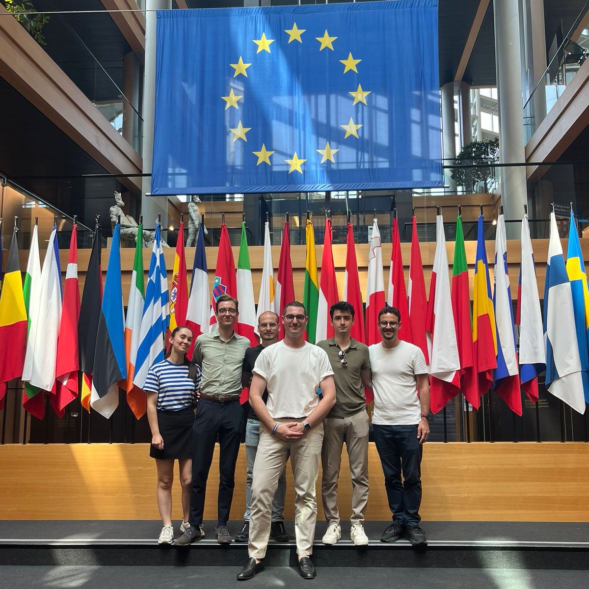 🇪🇺 Tous les deux ans, la Rencontre des Jeunes Européens (#Eye2025) rassemble au Parlement européen de #Strasbourg des milliers de jeunes de toute l’Union européenne et d’ailleurs, afin de partager leurs idées sur l’avenir de l’Europe et de le façonner ensemble.
👩🏼‍🦰🧔🏻 La délégation