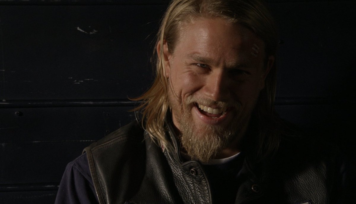 لا زلت أشوف نهاية الموسم الثالث من Sons of Anarchy من أفضل النهايات الي شفتها على الإطلاق