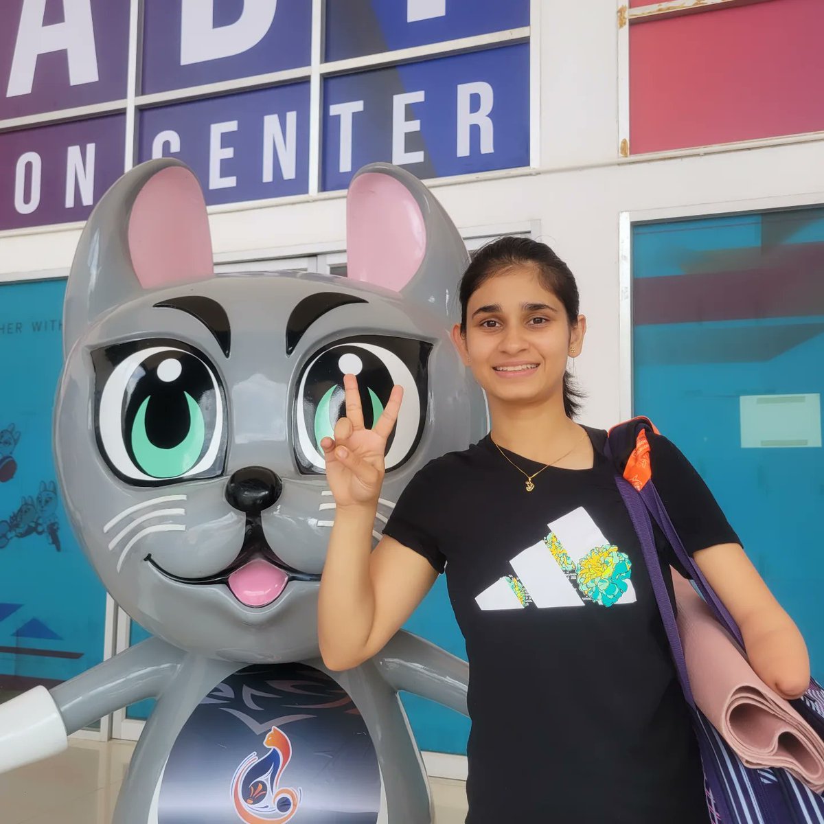 3 FINALS. THAILAND PARA BADMINTON INTERNATIONAL 2025 🏸🔥
What a tournament ! A solid win over the World No. 1 in singles – feeling grateful and locked in. 💪
Now, it’s time for the final ride – 3 finals ahead and I’m ready to give it everything.

Just Keep blessing me❤️🇮🇳😇🙏