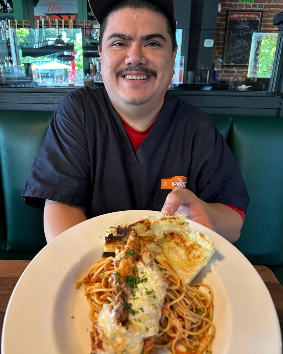 foxbrewpub's tweet photo. Foxxy Daily Special - Chicken Parmesan

Swing by The Fox today and enjoy our mouth-watering Chicken Parmesan special. Breaded and baked to perfection, our chicken breasts are topped with marinara sauce and melted mozzarella cheese, served with a side of pasta or veggies. https://t.co/gAXN9y6SHV