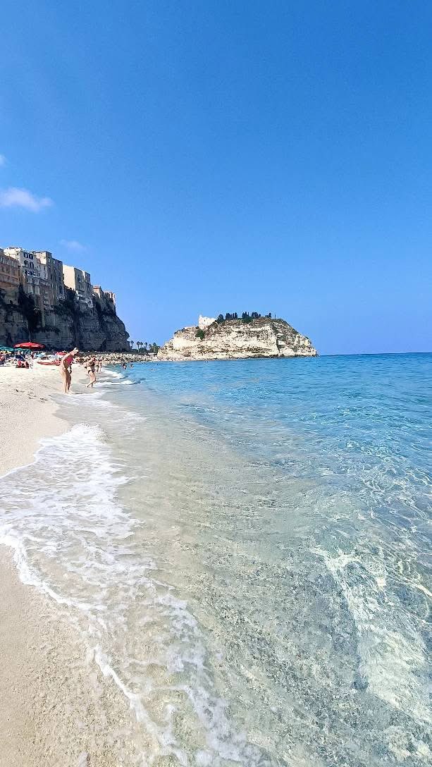 Colori di metà Giugno, Tropea. 

#MissWorld2025 #Estate #Calabria