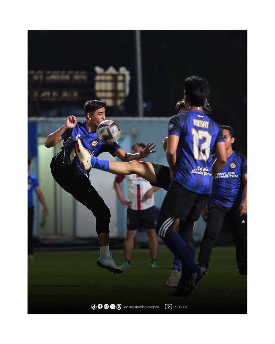 LSBS_TV's tweet photo. TWFC
Venue : Padang Sintetik MBSA Seksyen 28

SOOC 📸 Canon Eos R + 70 -200mm 2.8f

#gambarbola #gambarbolasepak #gambarbolarafaserenia #gambarbolasepakmalaysia #gambarbolasepakputrajaya #gambarbolasepakputrajaya #gambarbolasepakbangi #gambarbolasepakcyberjaya https://t.co/5hpDlXbICV