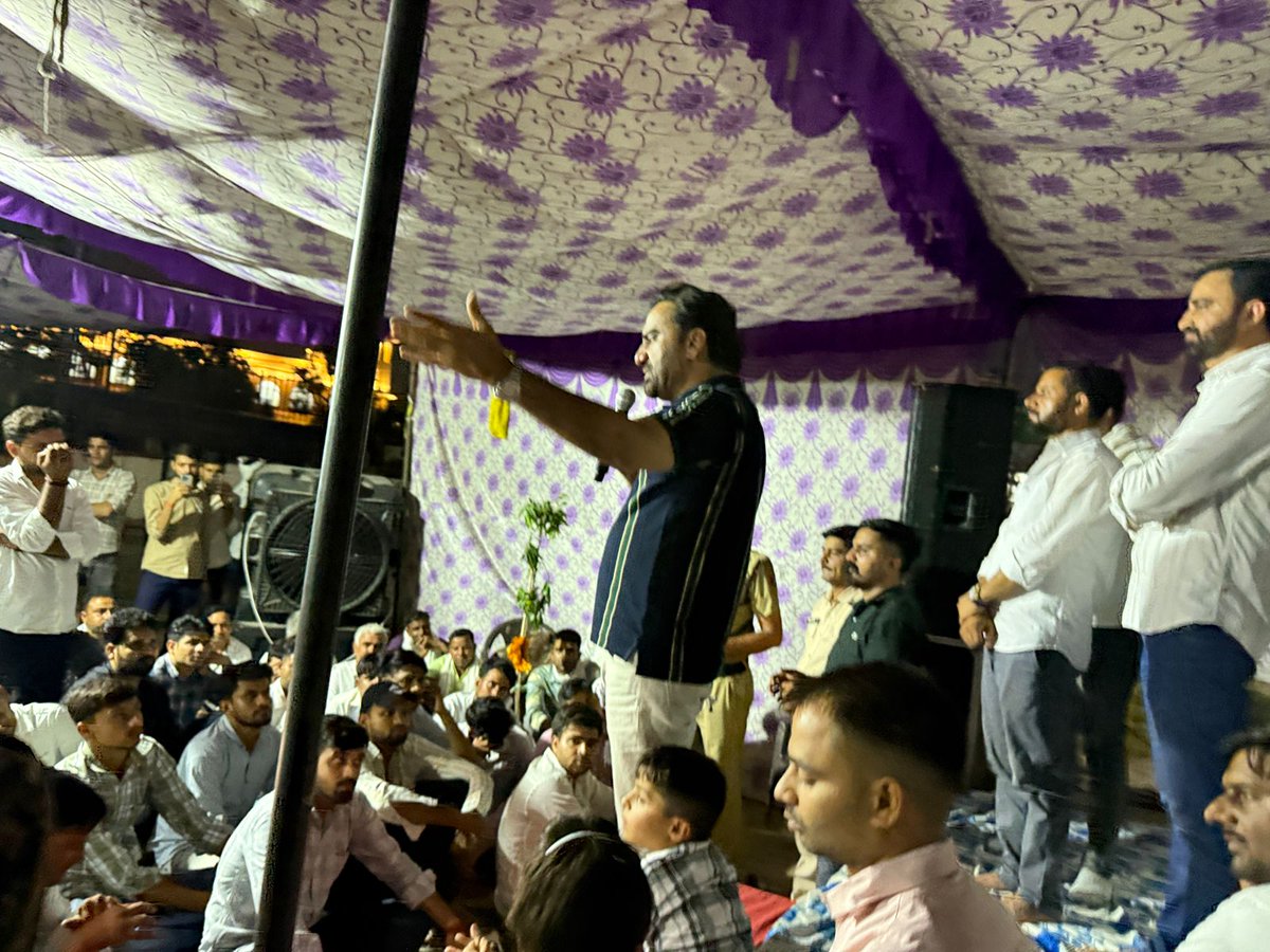 S.I. भर्ती को रद्द करवाने तथा RPSC के पुनर्गठन की मांग को लेकर जयपुर स्थित शहीद स्मारक पर धरना जारी है |