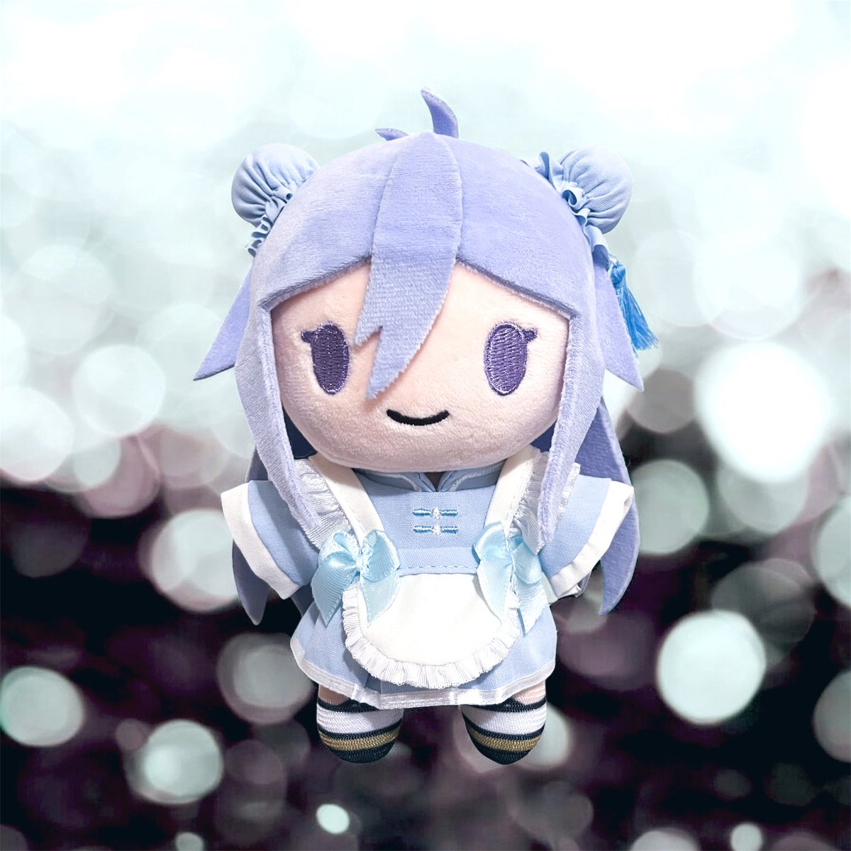 Tirenya's tweet image. 這件是元氣萌想的10cm娃衣蒸蒸日裳／溯雪青

不穿圍裙也好看(*´-`)