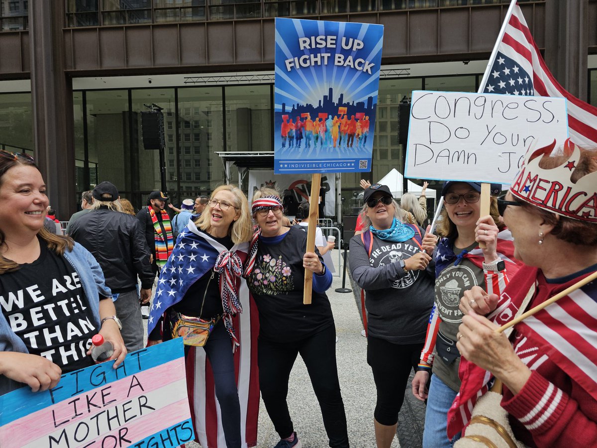 Hundreds have already gathered in downtown Chicago's Daley Plaza, where a massive 'No Kings' demonstration is expected to begin shortly. <a href="/WBBMNewsradio/">WBBM Newsradio</a> 
<a href="/WBBM1059Traffic/">#ChicagoTraffic NewsRadio 105.9 WBBM</a>