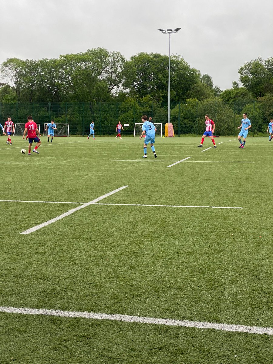 Congratulations to West Park United FC 2008s who won the Bearsden &amp; Milngavie Highland Games cup today, presented by Games Chieftan <a href="/des_clarke/">Des Clarke</a>. Thank you to <a href="/milngavie_fc/">Milngavie FC</a> for the invitation! ⚽️