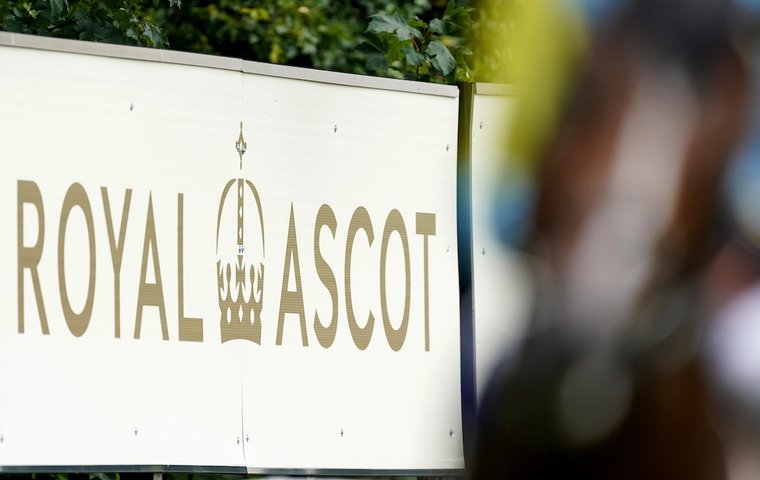 How to bet Royal Ascot

Carl Spackler looks each-way value play

Graham Dench casts his expert eye over the major races at Britain’s most prestigious meeting, which starts on Tuesday [June 17]

bit.ly/406nWqj
