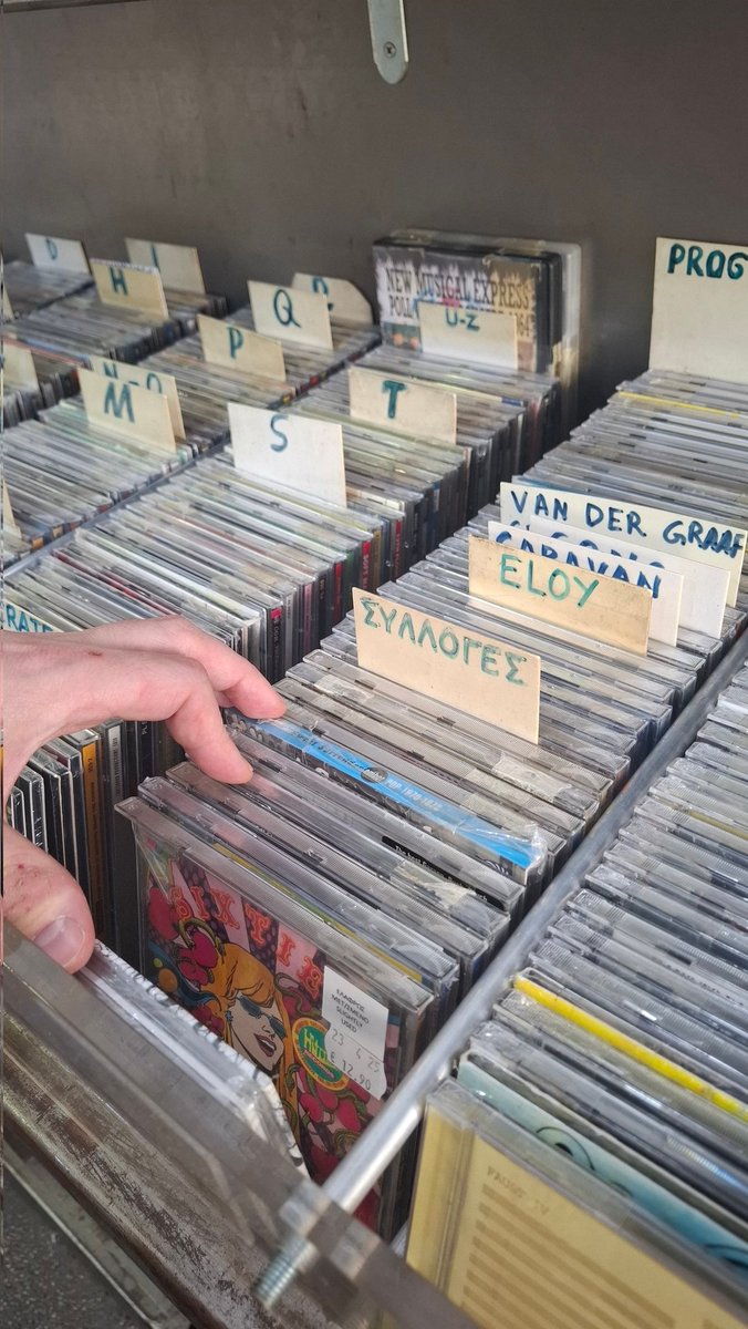 Don't spend money on therapy.
Spend it in a record store. 💯
#RecordShopping #recordstore
