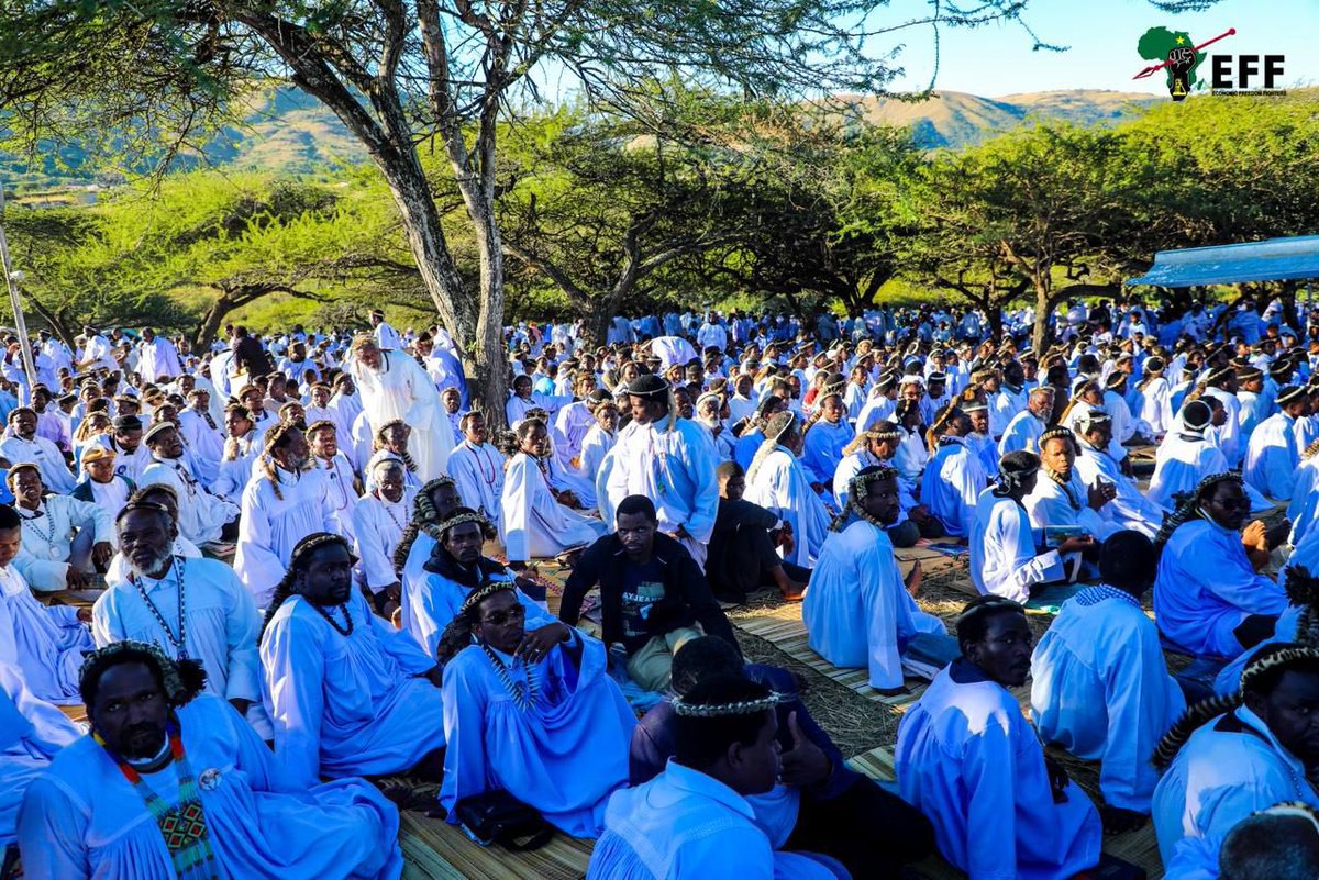 Economic Freedom Fighters (@effsouthafrica) on Twitter photo ♦️In Pictures♦️
The EFF Leadership led by President <a href="/Julius_S_Malema/">Julius Sello Malema</a> visited Unyazi lweZulu at the Nazareth Baptist Church in Nongoma, KZN earlier today.
We walk among the people, we pray among the people, we honour their faith and their struggle. ♦️In Pictures♦️
The EFF Leadership led by President <a href="/Julius_S_Malema/">Julius Sello Malema</a> visited Unyazi lweZulu at the Nazareth Baptist Church in Nongoma, KZN earlier today.
We walk among the people, we pray among the people, we honour their faith and their struggle.
