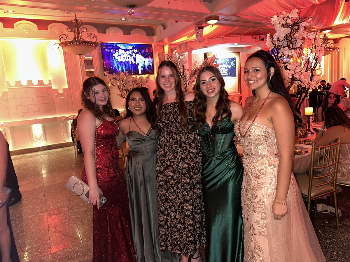 Kristen Nicolai tweet media