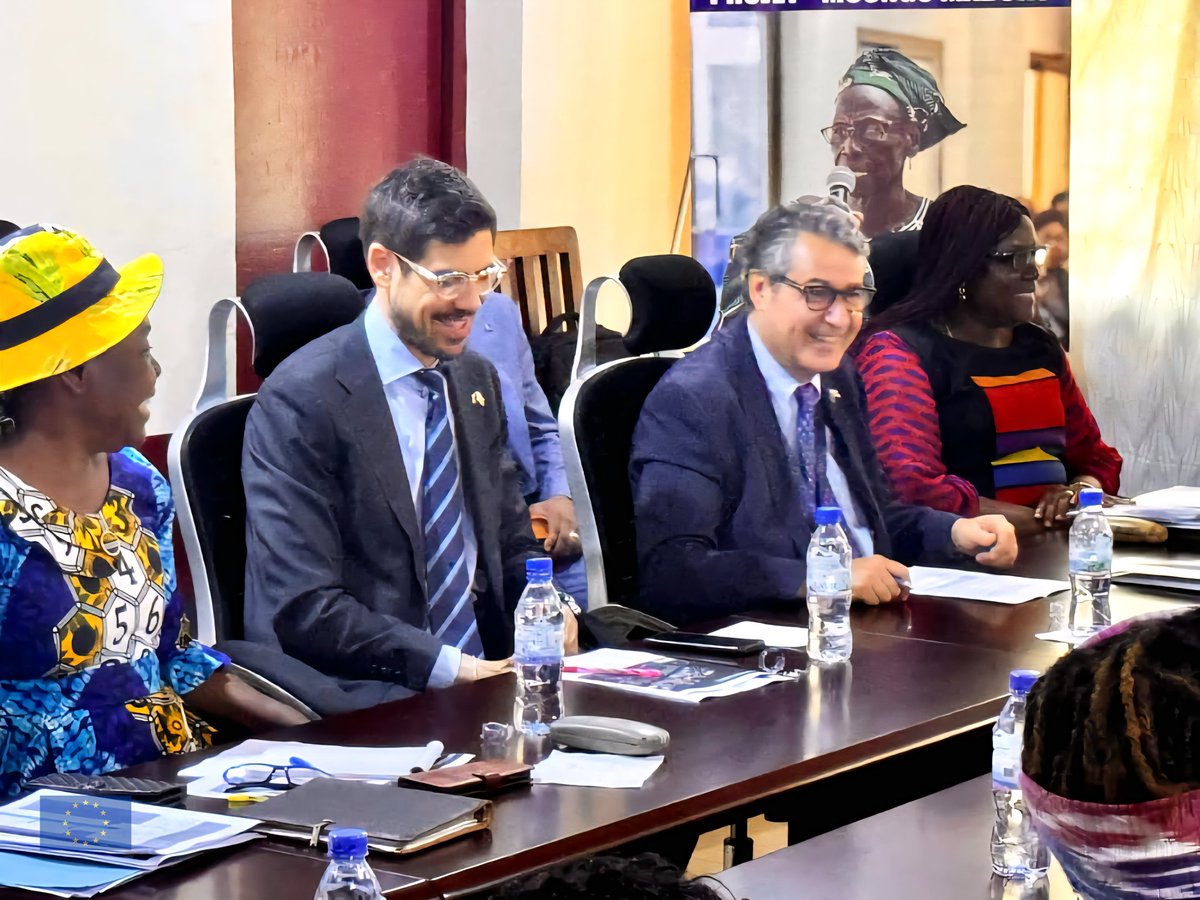 Le 13 juin marque la 1ère réunion du Comité de Coordination du projet #MoungoMaboko, fruit du partenariat entre la RCA, l’UE  &amp;ONU Femmes.
🎯 Objectif : poser les bases solides d’un projet de transformation pour l’égalité genre et l’autonomisation des femmes.
#LeadershipFéminin