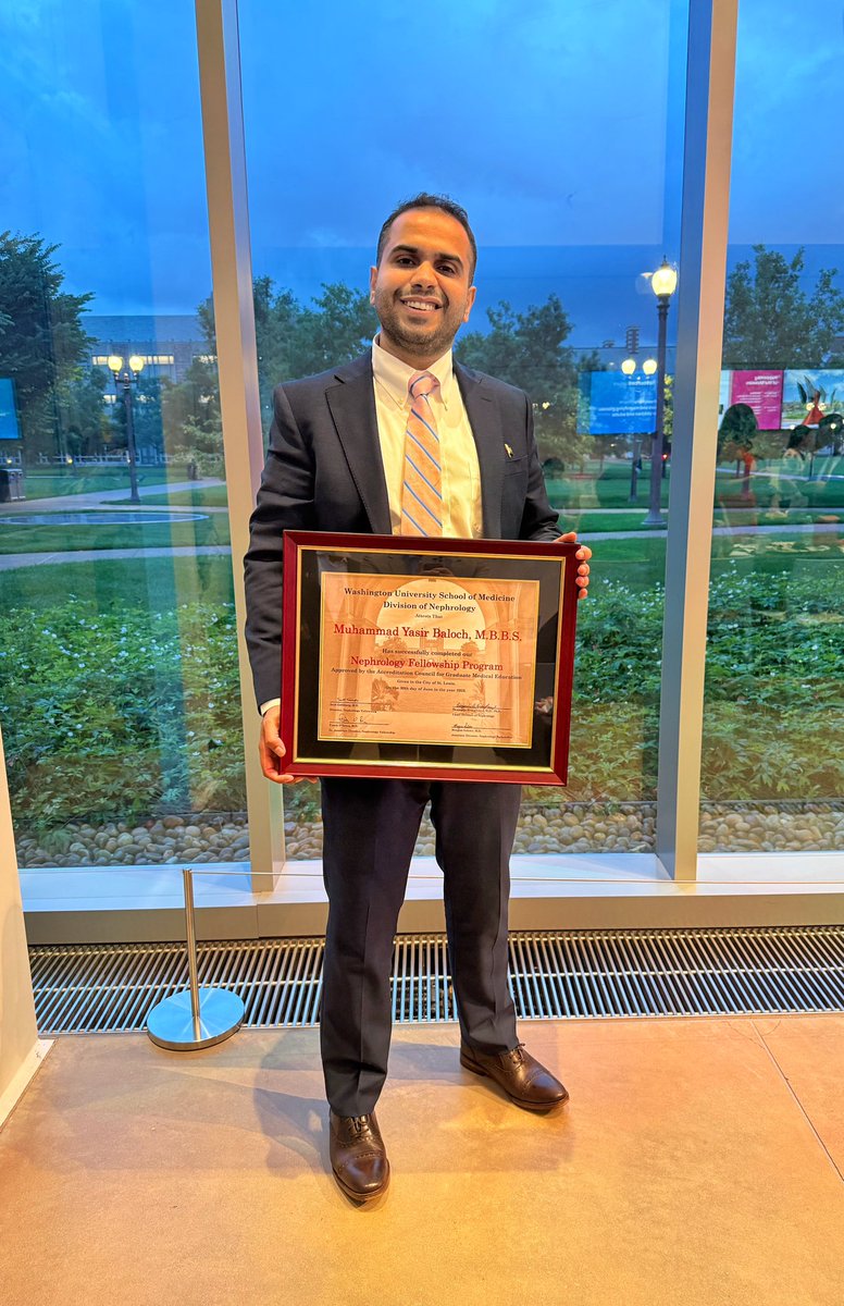 Myasirbaloch's tweet image. Grateful to graduate as a nephrology fellow from an amazing program, with the best co-fellows by my side. We came in as learners, leave as family - the journey continues! ✨🩺
@WashUNephrology #WashUNephrology