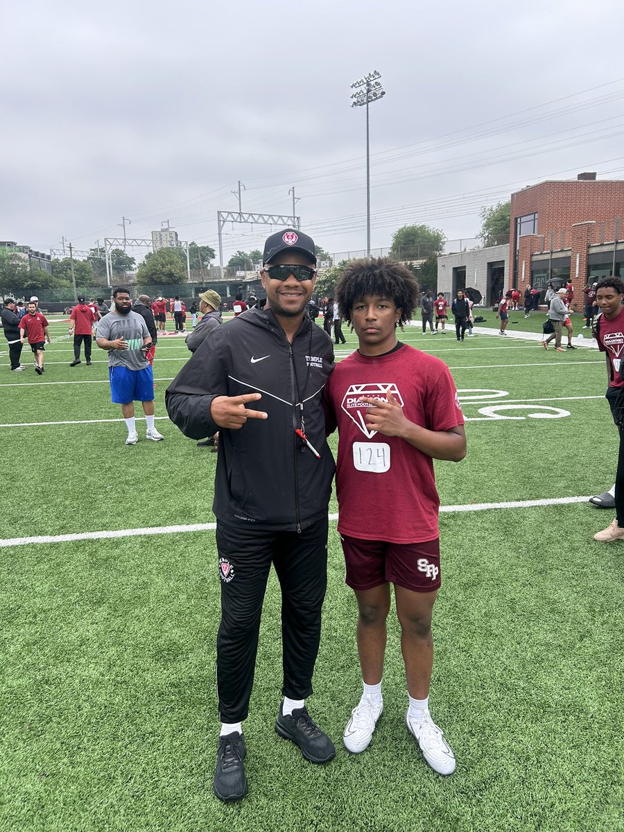 ChrisHornJr's tweet image. Blessed to have received my 1st division 1 offer from Temple University! @WRTreezy @CoachAhmadTUFF @CoachRichHansen @CoachOFlaherty @SPPFootball @TroyPelletier3
