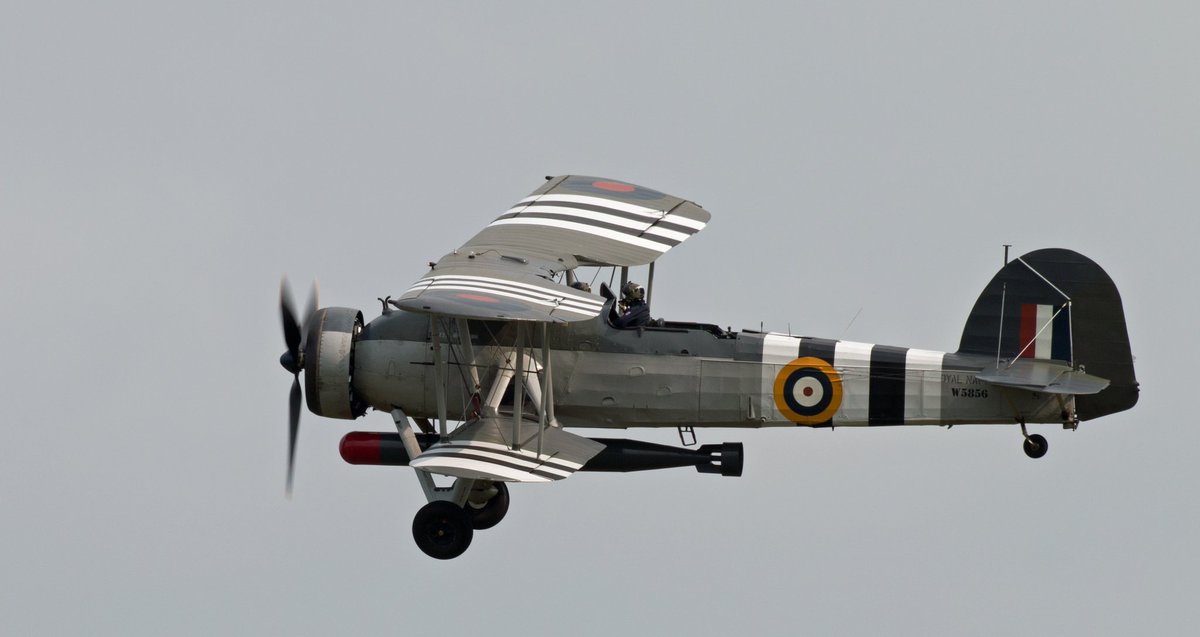 Funtera's tweet image. Next up from @cosfordairshow is the @NavyWingsUK Swordfish #avgeek #RAFCosfordAirshow