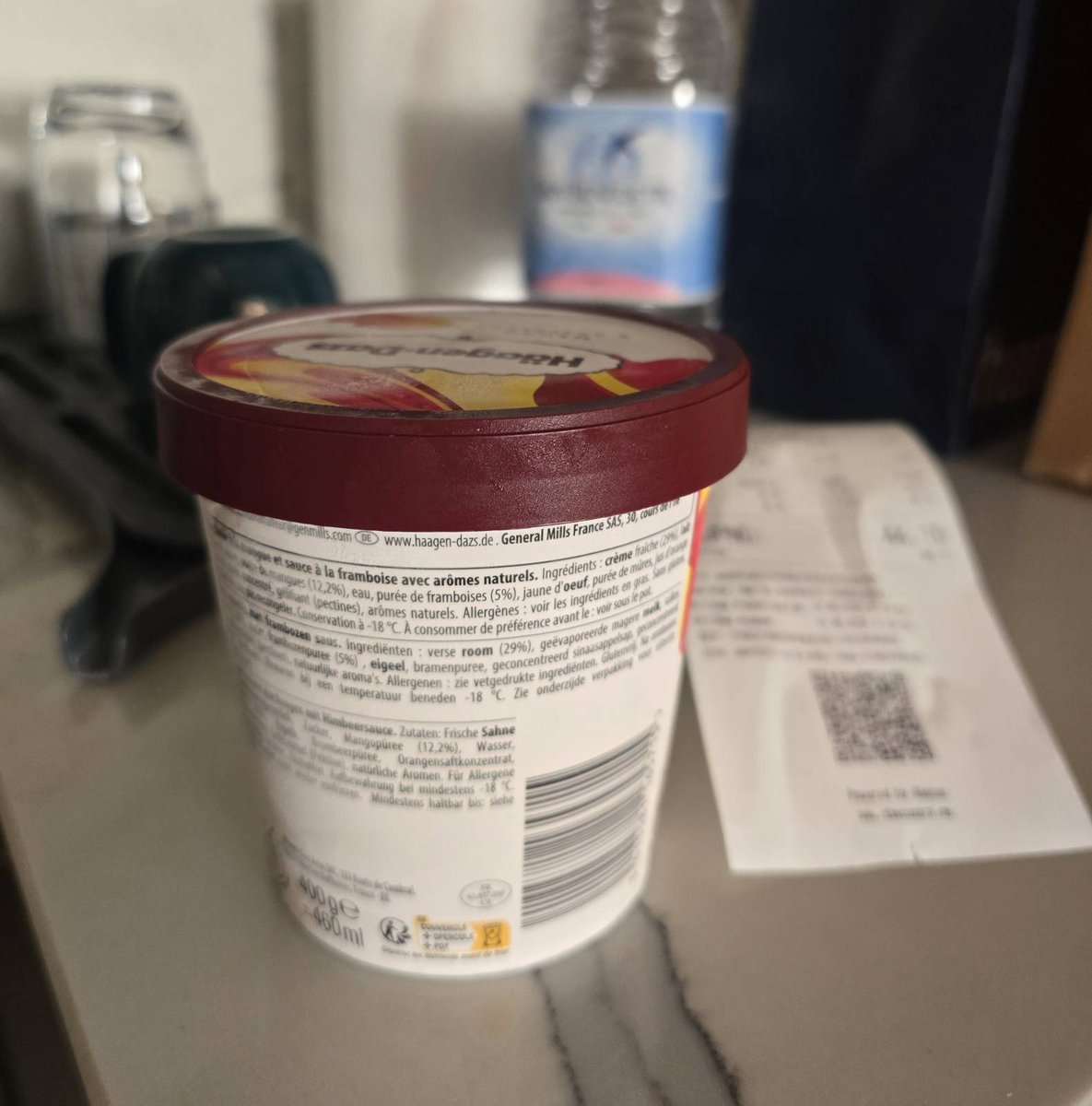 Sve je <a href="/MickeySpajic/">Milojko Spajić</a> u pravu.
Nikada se u Crnoj Gori nije bolje živjelo!!!
Pakovanje sladoleda 12,00€ a čaša iśeckane lubenice 4,60€ (uložili su u čišćenje špica).
Živjela <a href="/VladaCG/">Vlada Crne Gore</a> i svi ministri u njoj koliko god da ih ima.
Trpi narode, može ovo još jače
💪💪💪💪