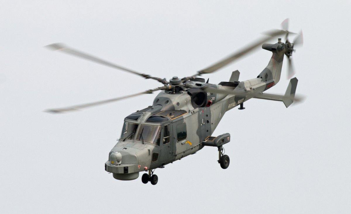 Funtera's tweet image. And from @cosfordairshow it&apos;s the  @RNBlackCats #avgeek #RAFCosfordAirshow