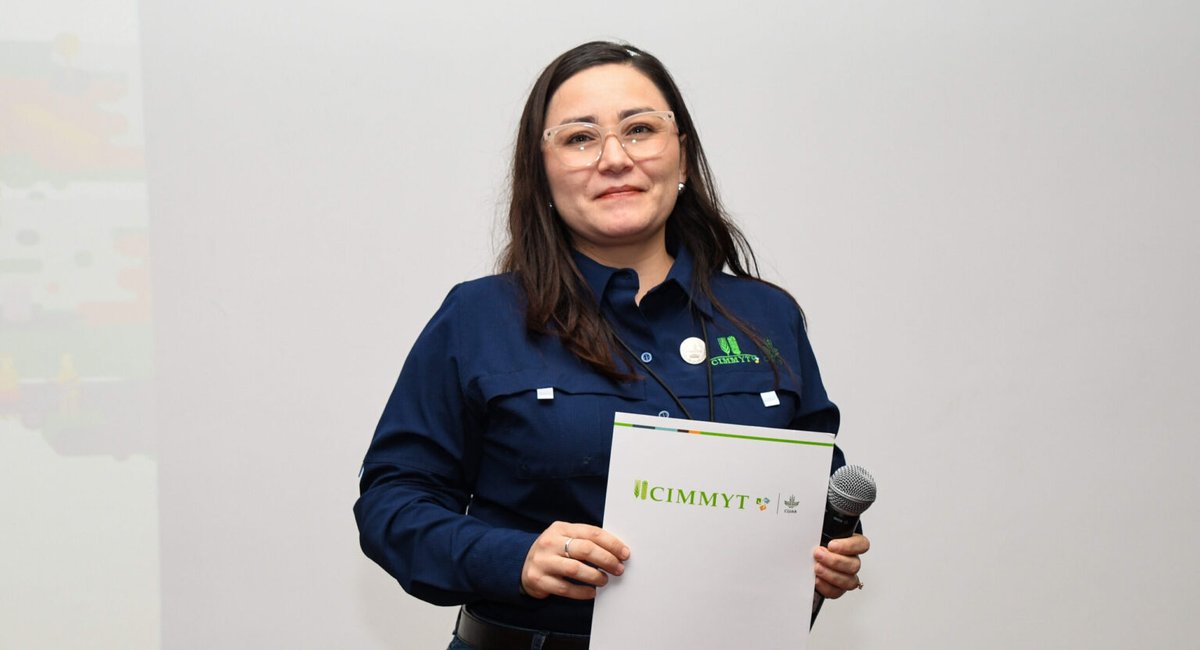 🌱 Carolina Cortez is transforming the narrative around #WomenInAg! As a leader at #CIMMYT and an expert in agricultural parasitology, she emphasizes the power of training and confidence-building for young women to help drive #FoodSecurity. 🌍✨

🔗 bit.ly/3FMyt36