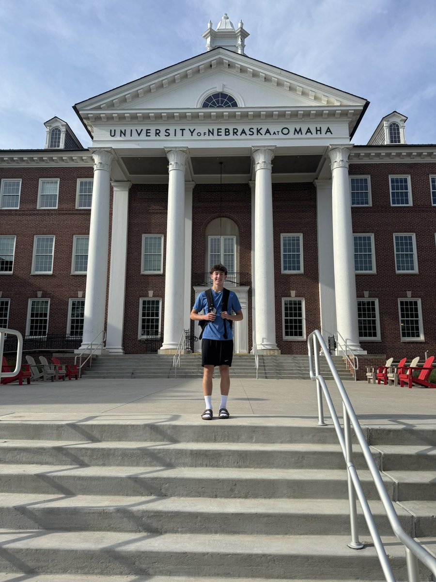 Thank you <a href="/OmahaMSOC/">Omaha Men's Soccer</a> for hosting an amazing ID Camp. Very thankful to get to play in front of your staff along with other great programs. 

<a href="/DonovanLDowling/">Donovan Dowling</a> <a href="/JMcReynoldsUNO/">Josh McReynolds</a> <a href="/gordon6edward_/">Edward Gordon</a>