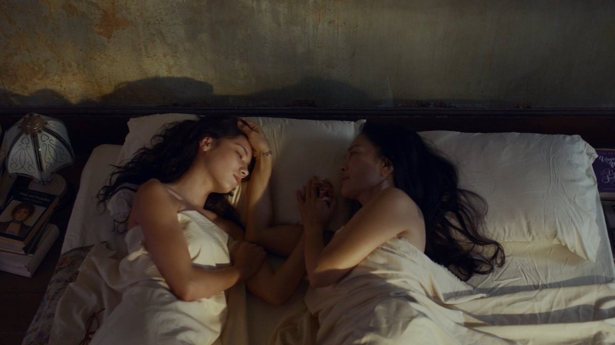 sinizinta's tweet photo. “everything is about to change— and nothing will change at all. we’ll still be who we are.”

concetta (2025) • dir. aim-ei polpitak https://t.co/uB783NfeUE