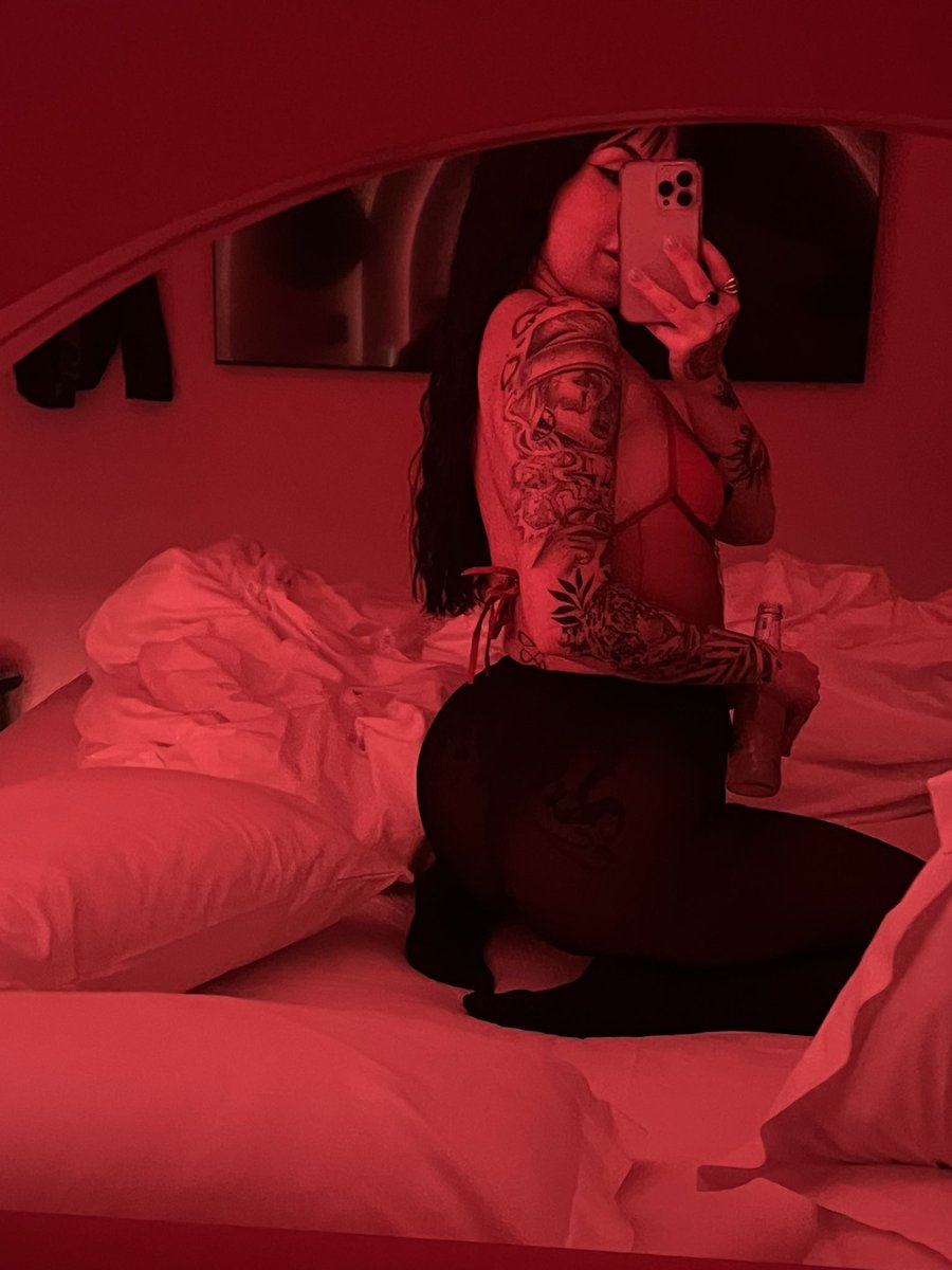 💋