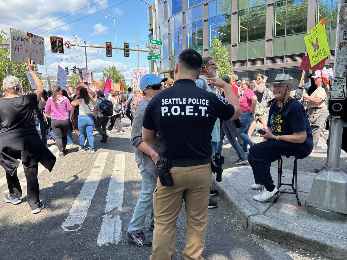 As the tail of the #NoKingsProtest makes its way into the Seattle Center we just want say thank you to the tens of thousands of peaceful people who came out today.