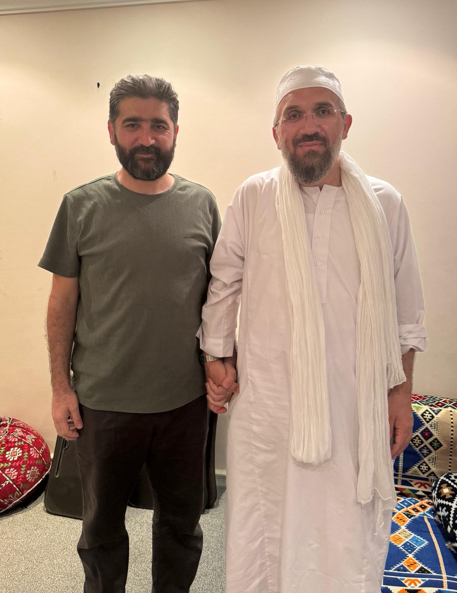 Değerli İhsan Şenocak Hocamla 
Gazze için Kahire’de
omuz omuza. 
<a href="/ihsanhocaresmi/">İhsan Şenocak</a>