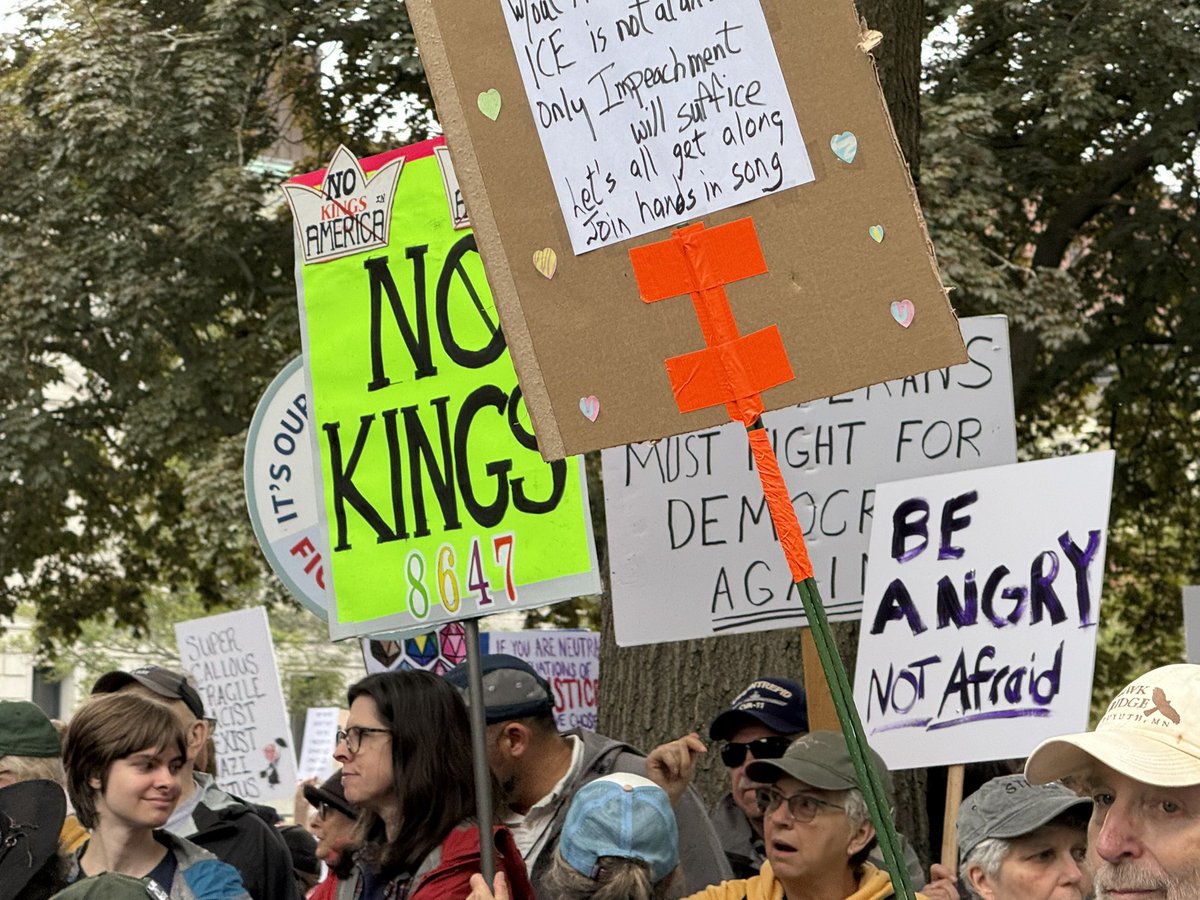 #NoKingsDay #NoKings More than a thousand people in Portland, ME protesting.