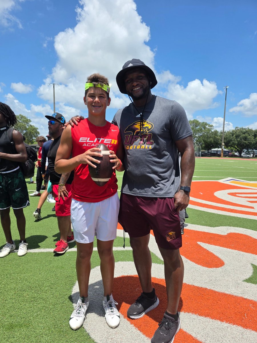 GavinPritzkau's tweet photo. Thank you coaches for a great camp today! I appreciate your wisdom and the positive conversations. π―#ChasingGreatness #ChasingGod #RiseUp
@baylintrujillo @Excelspeed12 @HBynes12 @CoachJoeyy @BCorona4Ever @LawrenceBl83397 @TravisJohnson4_ @CoachKMarks @CoachDrewDavis @Andrew_Ivins @DanLaForestFB @OS_ChrisHays @SnapWoodDLegend @in_huddle @THEPLATFORMDR @JButler_210 @connersmith04 @RivalsLandyn @RyanWrightRNG @CenFLAPreps @MacCorleone74 @Marchen44 @michaeljones10 @StatZ_G @PrepRedzoneFL @RealNews102
@JerryRecruiting @sixstarfootball @Jblake_8 @QBHitList @Qb1Nation @CoachDrafts @tgt_training @Andy_Villamarzo @KoreenBurch @TheUCReport @overlookedtexas @shaynep_media