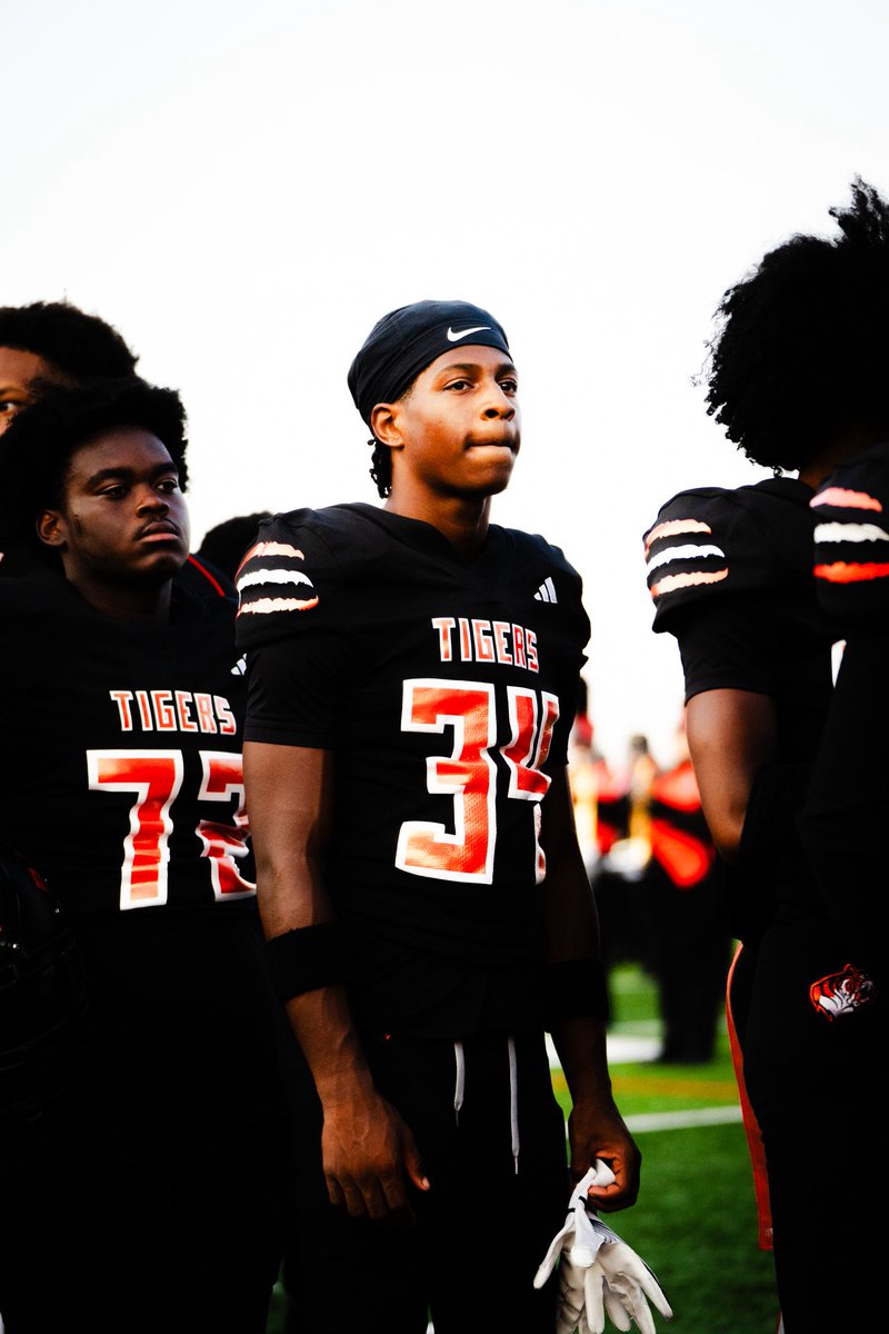 DERRICK "DT" Taylor 2027 SAFTEY/NICKEL 5’10 170 (@derricktaylor1_) on Twitter photo Tonight is the night, Here’s my number coaches 734-341-6404 can’t wait to build relationships <a href="/calvintip87/">Coach Calvin Norman</a> <a href="/CoachRayRapley/">Coach Ray Rapley</a> Tonight is the night, Here’s my number coaches 734-341-6404 can’t wait to build relationships <a href="/calvintip87/">Coach Calvin Norman</a> <a href="/CoachRayRapley/">Coach Ray Rapley</a>